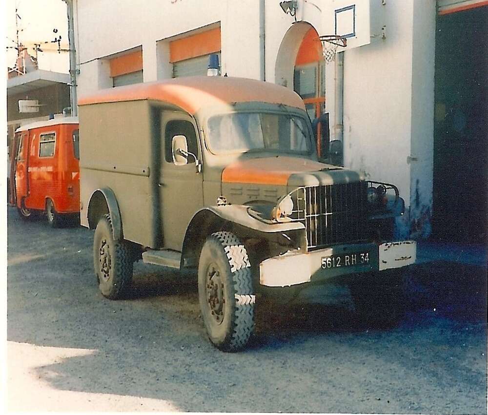 34 DODGE kaki ambu b.jpg