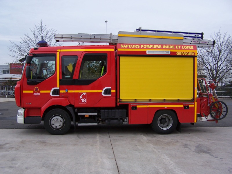 100_9471 r.JPG