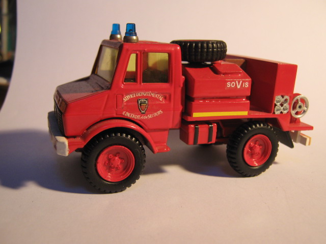 FID UNIMOG SOVIS f.jpg