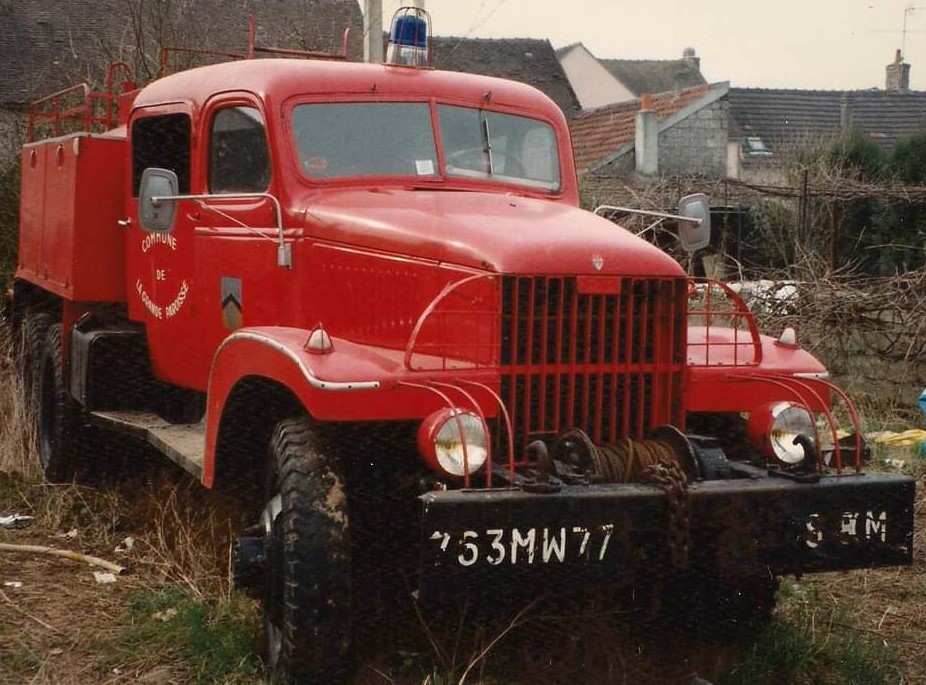 CCF GMC Froger CPI La Gde Paroisse. Vue de face.jpg