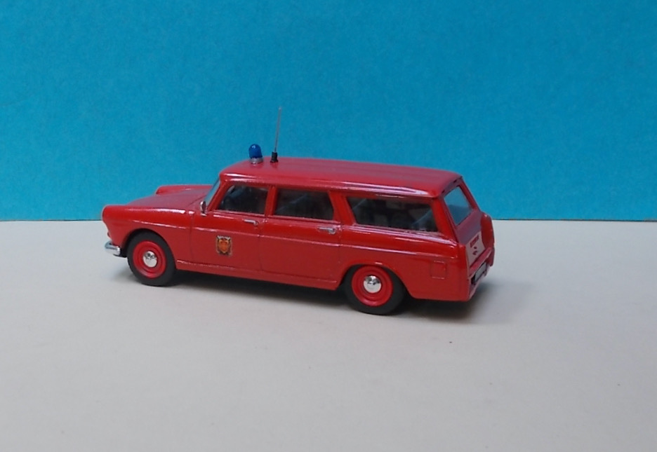MAQ PEUGEOT 404 D.jpeg