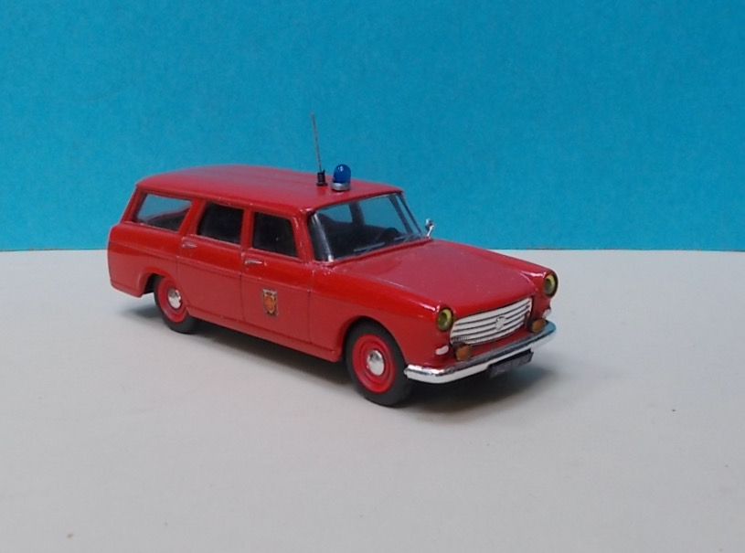MAQ PEUGEOT 404 B.jpeg