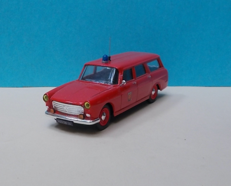 MAQ PEUGEOT 404 C.jpeg