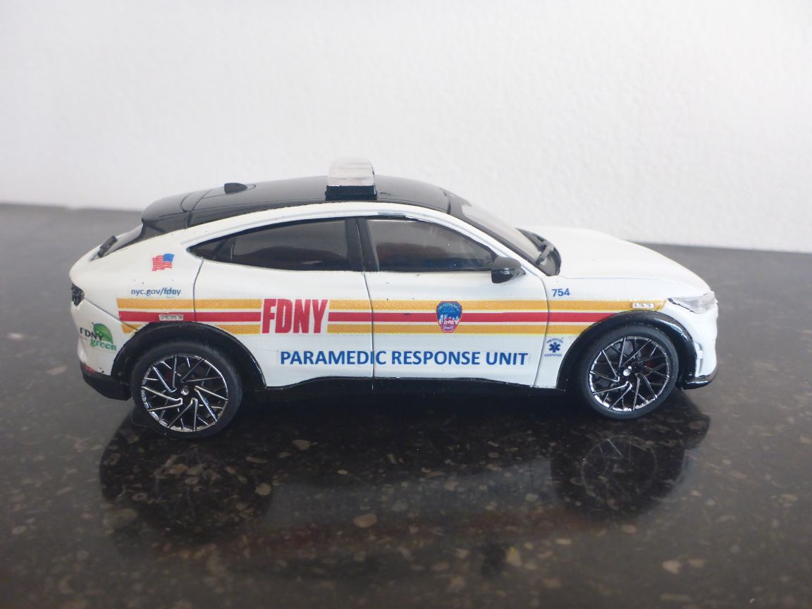 US FDNY Ford Mustang Mach E EMS.JPG