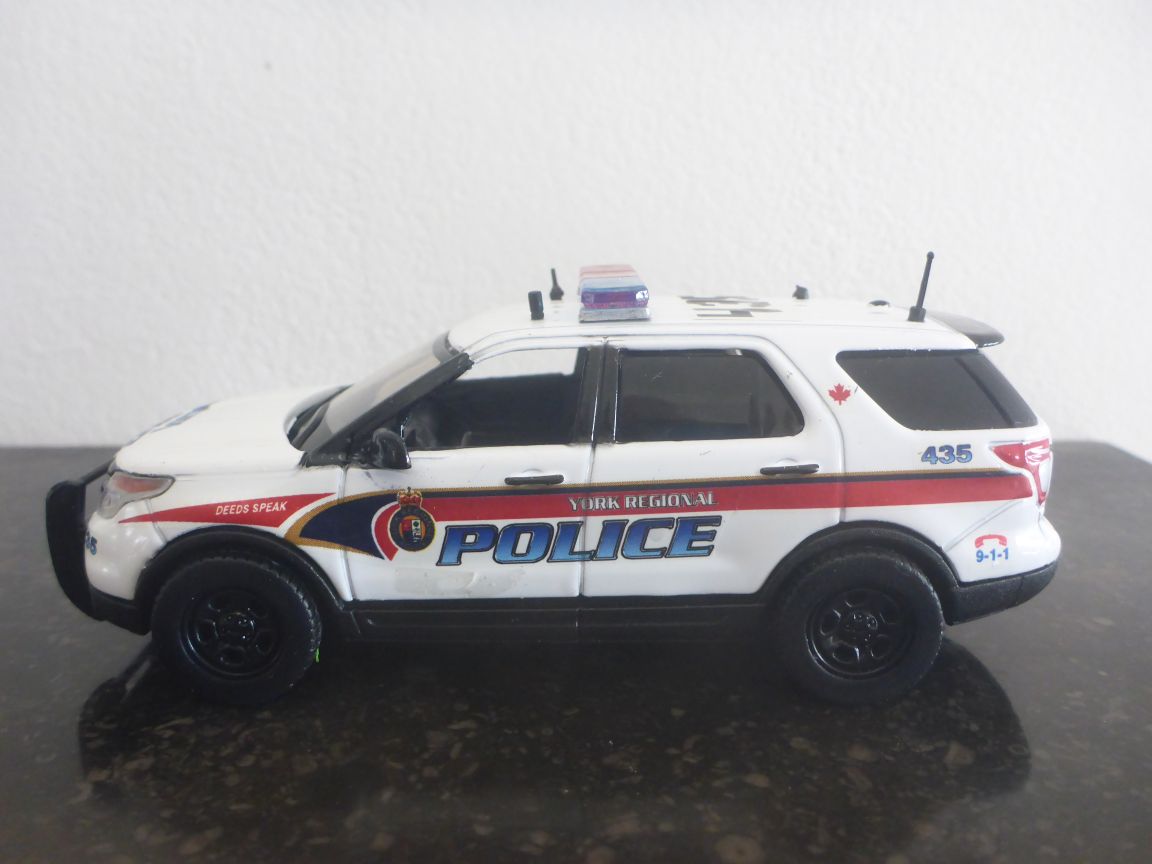 US York Regional Ford Explorer 2015  Police.JPG