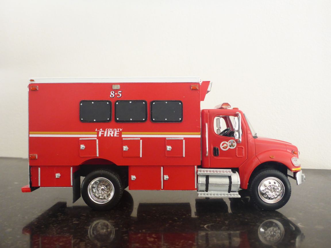 US LA County Freightliner M2 Crew Cab.JPG