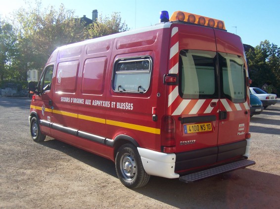 vsab 2000 renault master t35 sanicar, cis pont sainte marie.6.jpg