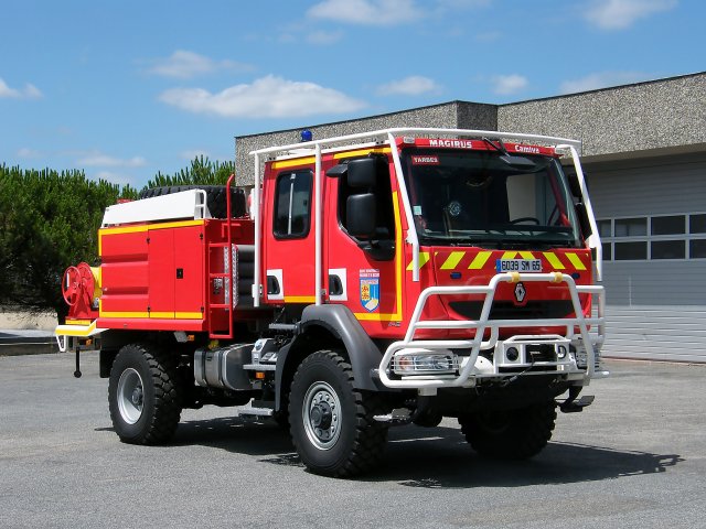 2563826247_1.jpg
