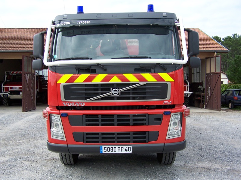 100_4257r.jpg