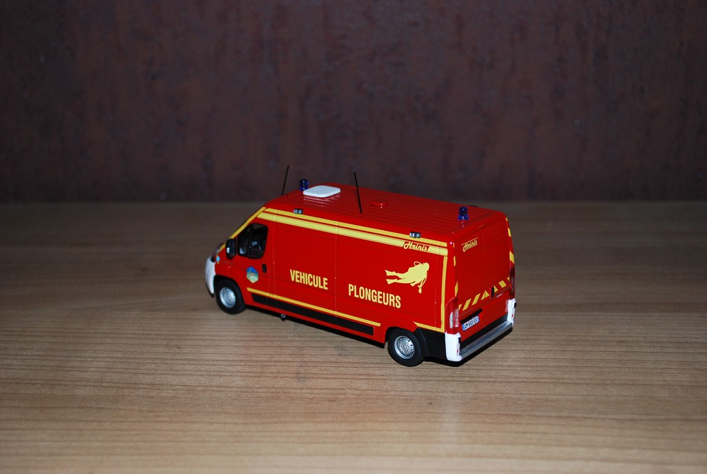 Peugeot Boxer Pompiers Heinis 2010 Véhicule Plongeur1.JPG