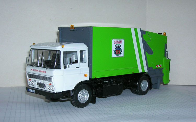 DAF 2600 benne à ordures 1 A.jpg