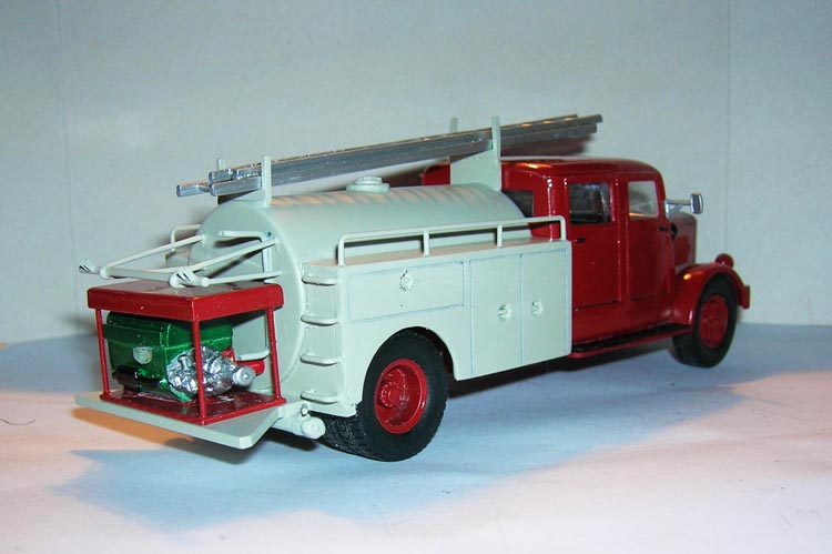 Berliet GDR auto-pompe J 3.jpg