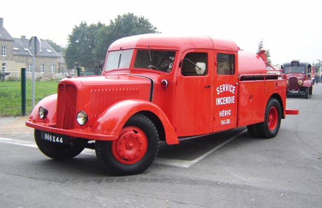 Berliet GDR auto-pompe J 7.jpg