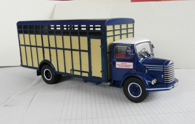Unic bétaillère Pilla 1A.jpg