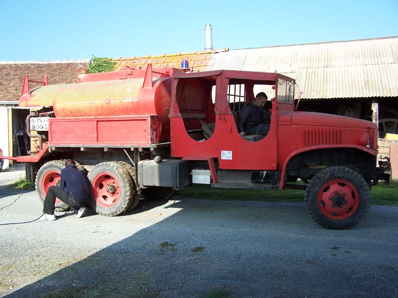 100_9062r.JPG