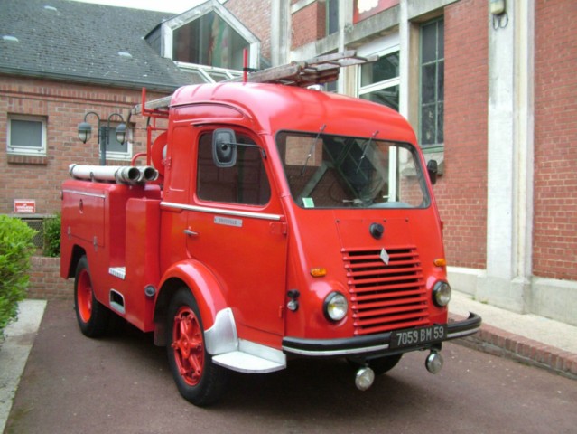 x_RenaultR2167Drouville(2010)a°OL°[1600x1200][1600x1200] [640x480].JPG