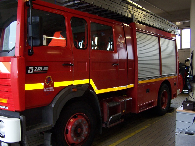 100_4973r.JPG