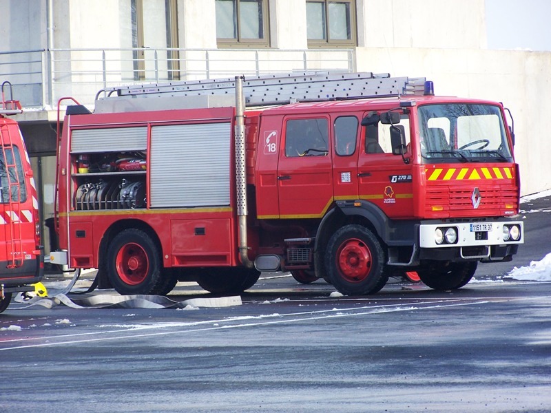 100_1214r.jpg