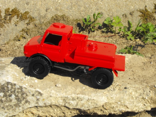 mog gros rouge 002 [640x480].jpg