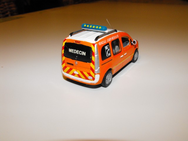 vlm kangoo fluo 004 [640x480].jpg