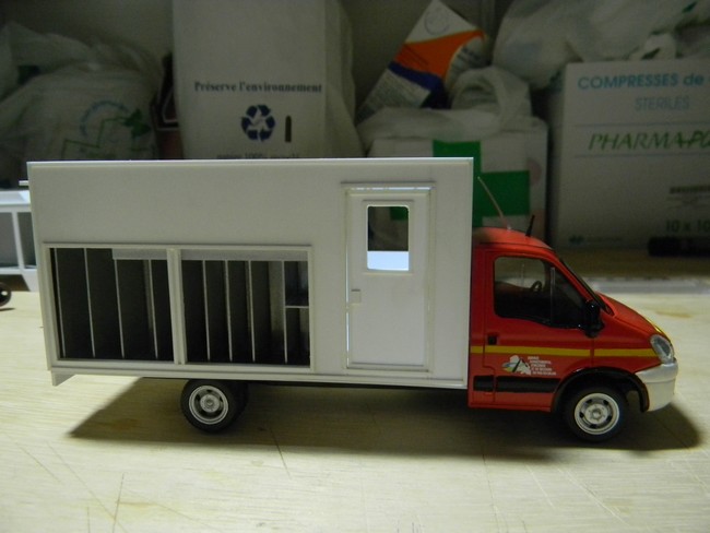 VIMP-cabine+caisse2.jpg