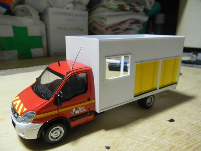 VIMP-cabine+caisse1.jpg