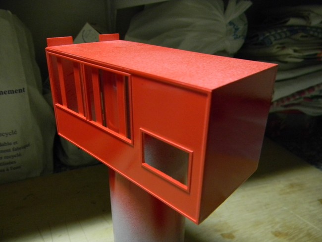 VIMP-caisse rouge1.jpg