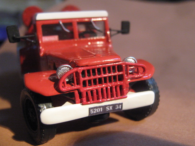 WIP DODGE 6X6 CALANDRE FIN.jpg