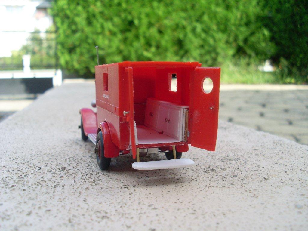 ambulance legere 1.jpg