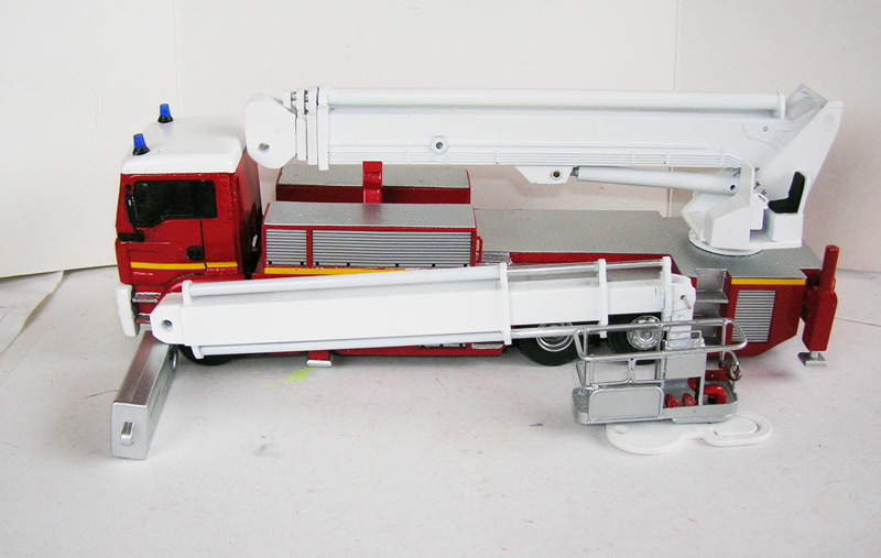 MAN BEA 77 19 A.jpg