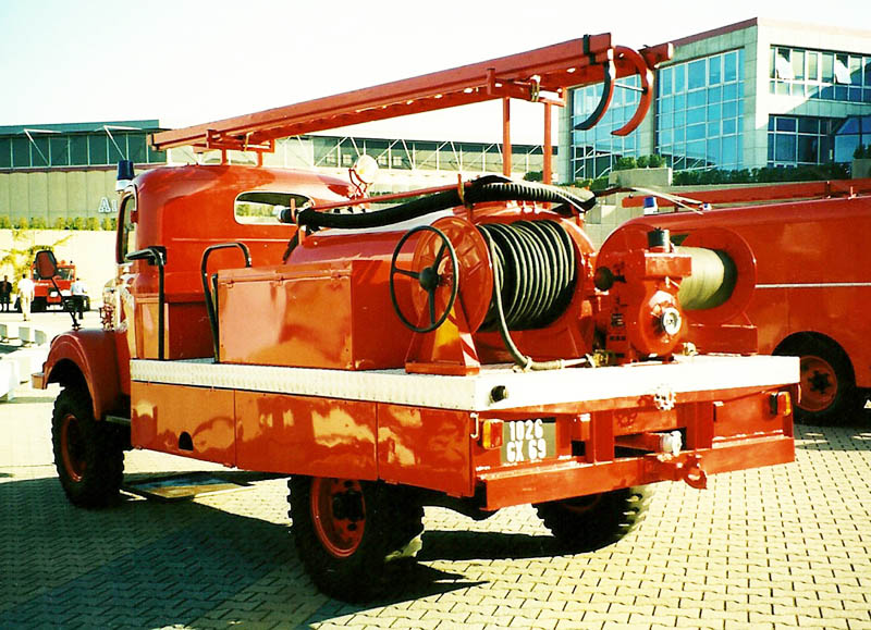 69 Le Perreon Hotchkiss 4x4 CCF A1.jpg