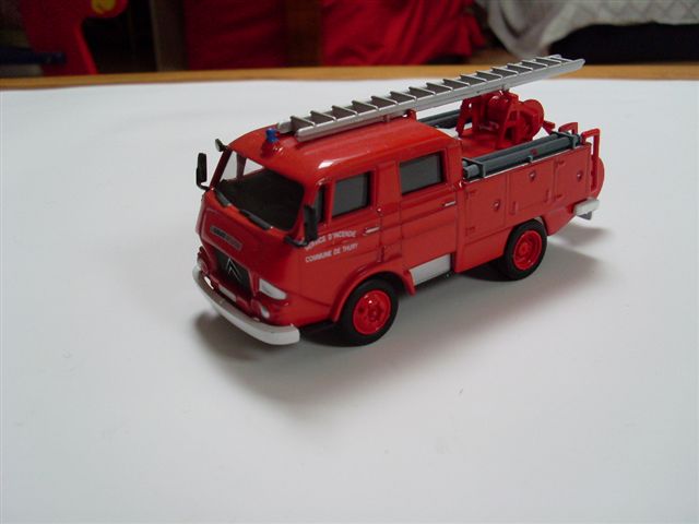 SL370777.JPG