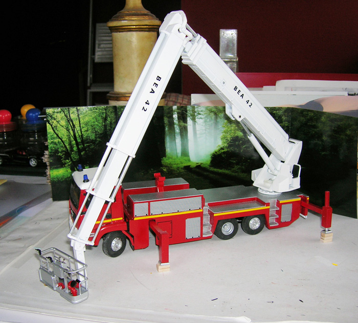 Le BEA 004 A.jpg