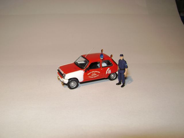 VRM Renault 5-11.JPG