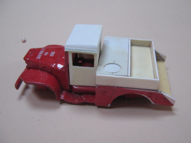 WIP DODGE 4X4 pres cab b.JPG