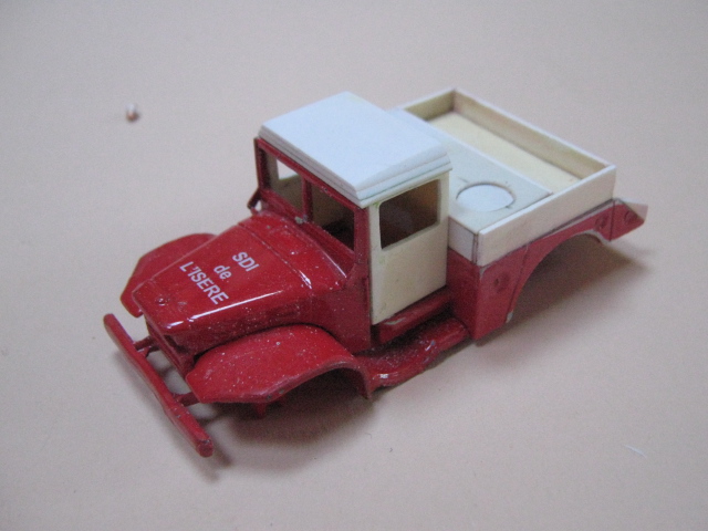 WIP DODGE 4X4 pres cab a.JPG