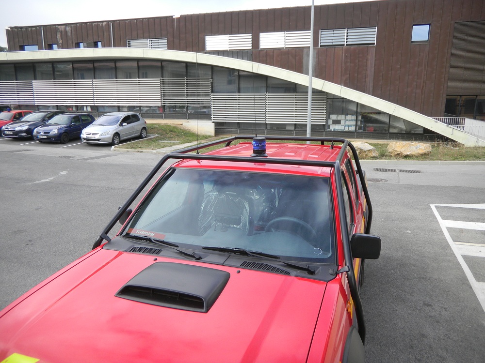 CL-595-JD Nissan NP300 Saint-Pargoire 12-2012 (4).JPG