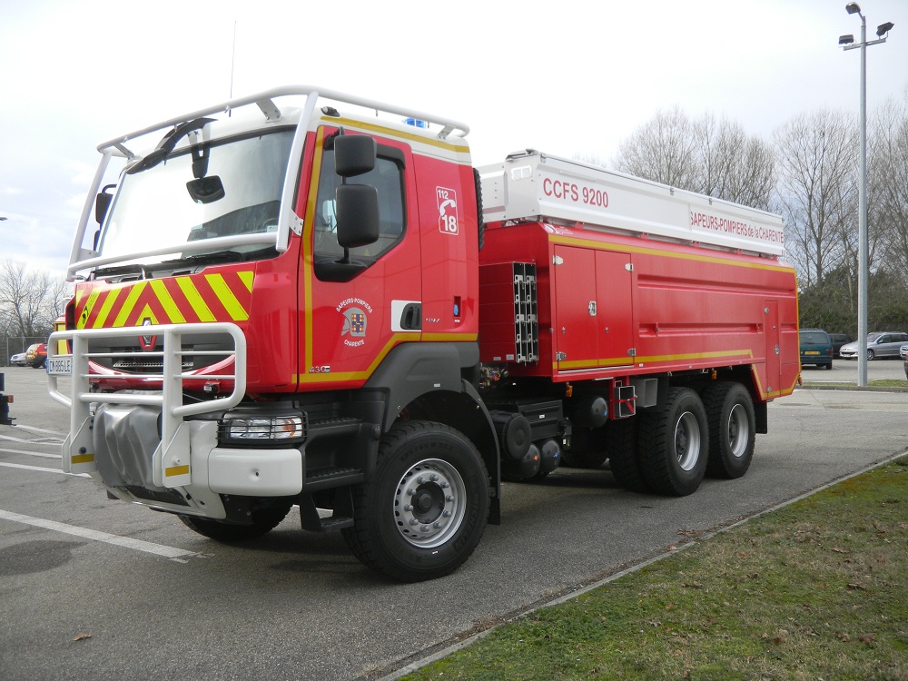 CCFS Renault Kerax Gallin SDIS16 n° CM-885-LE 2013 (6).JPG