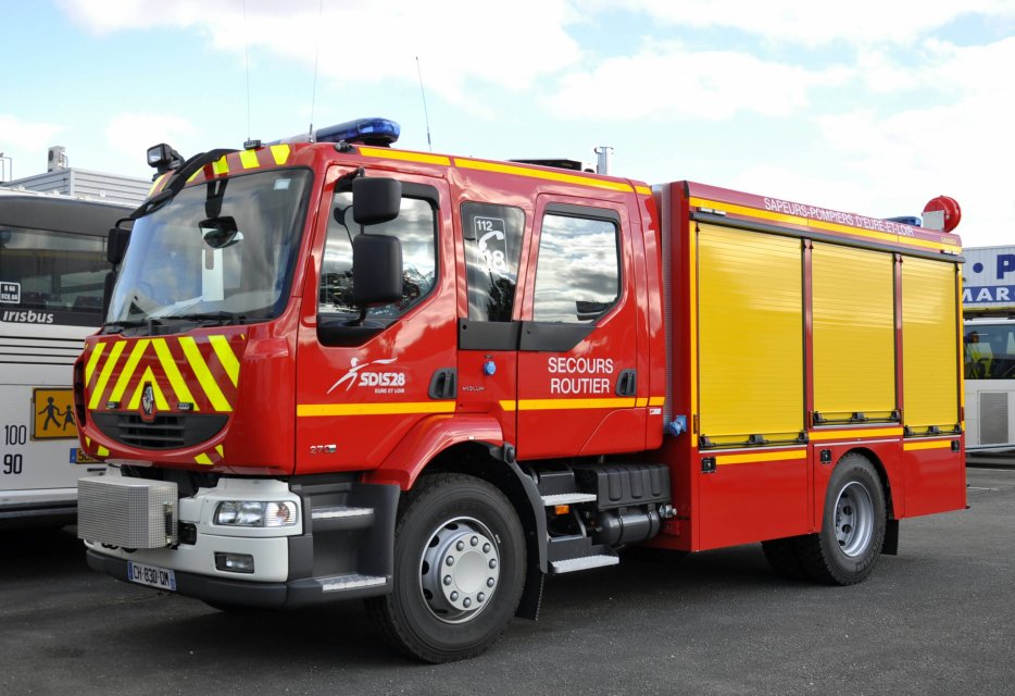 FSR New Midlum 270 Gimaex Sdis 28 2012 Av.jpg