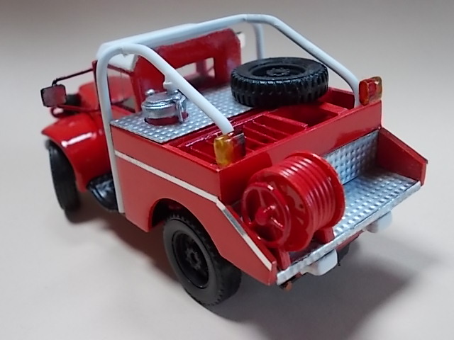 WIP DODGE 4X4 feux.JPG