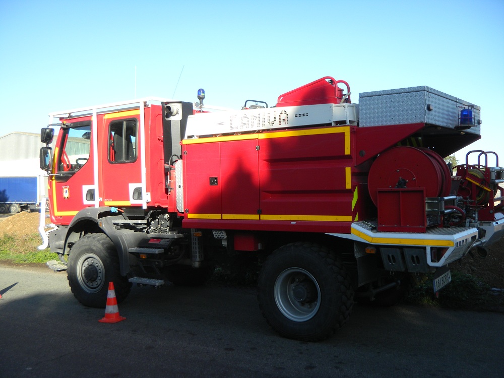 181 BCR 34 Renault Midlum 240 4x4 Camiva CCF4001 Montady (3).JPG