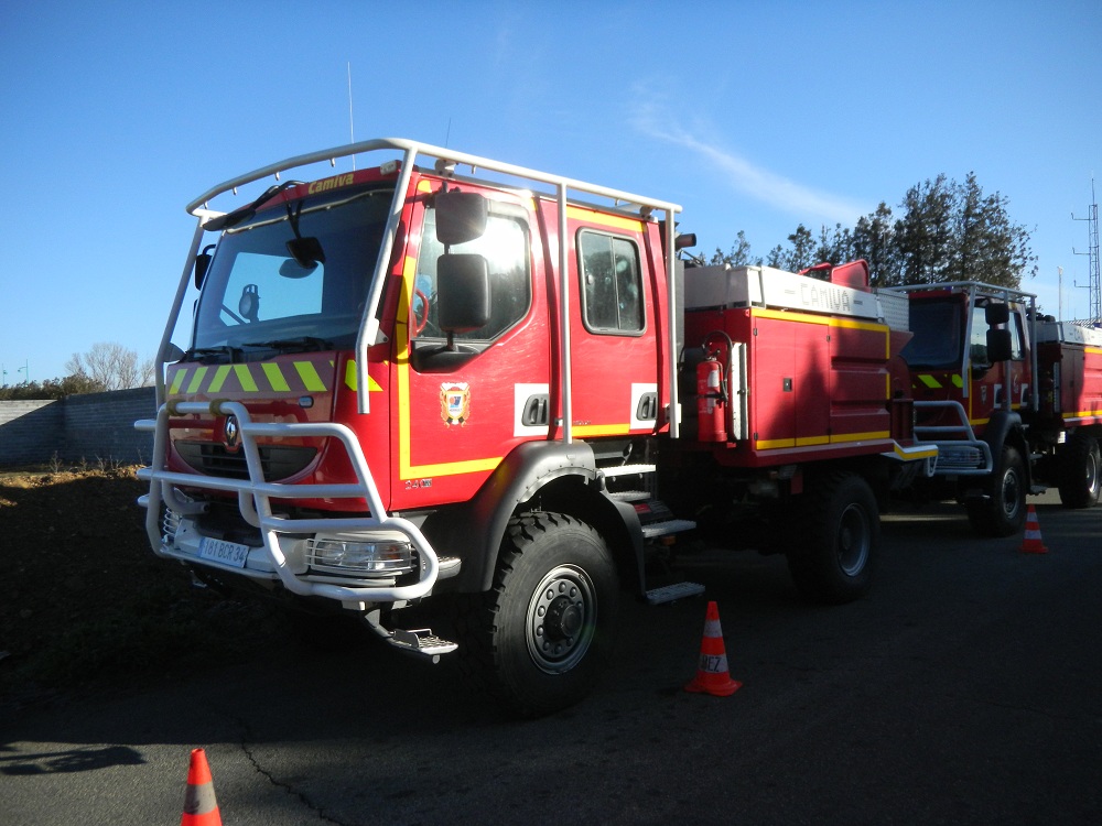 181 BCR 34 Renault Midlum 240 4x4 Camiva CCF4001 Montady.JPG