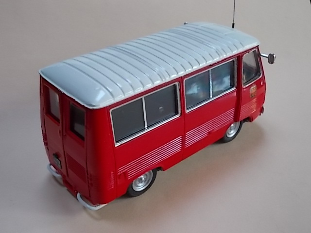 FID PEUGEOT J7 TP 34 c.JPG
