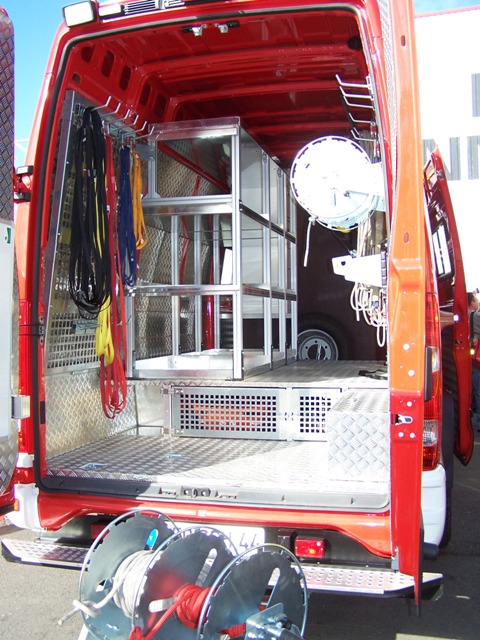 100_7095r.JPG