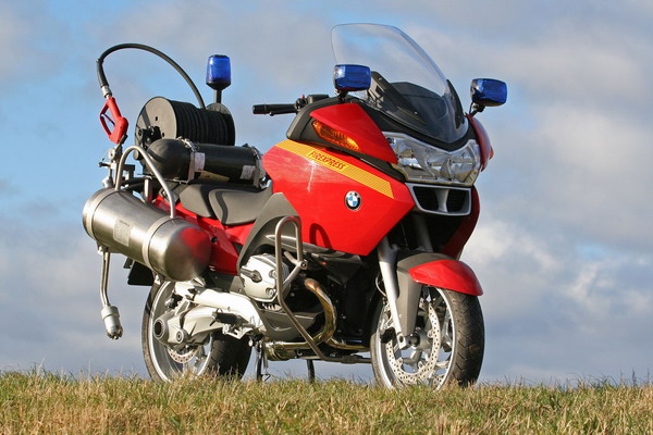 bmw1200.jpg