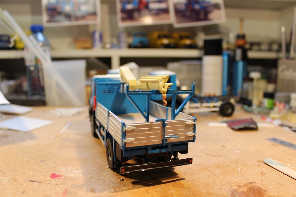 Iveco ERDF caisse et grue 008.JPG