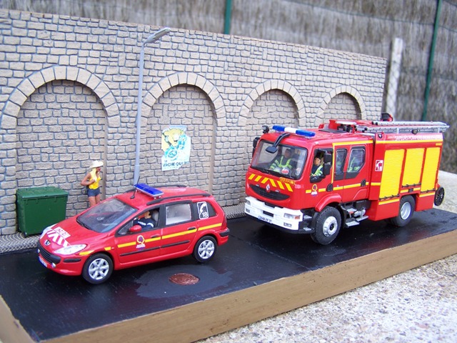 100_7579r.JPG