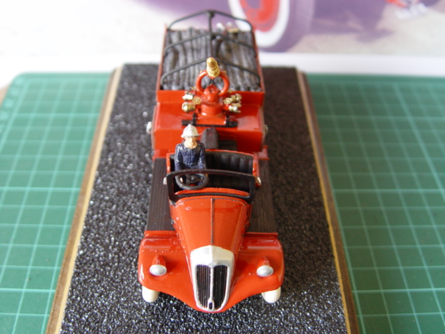 jmf delahaye 103 vue dessus face.JPG
