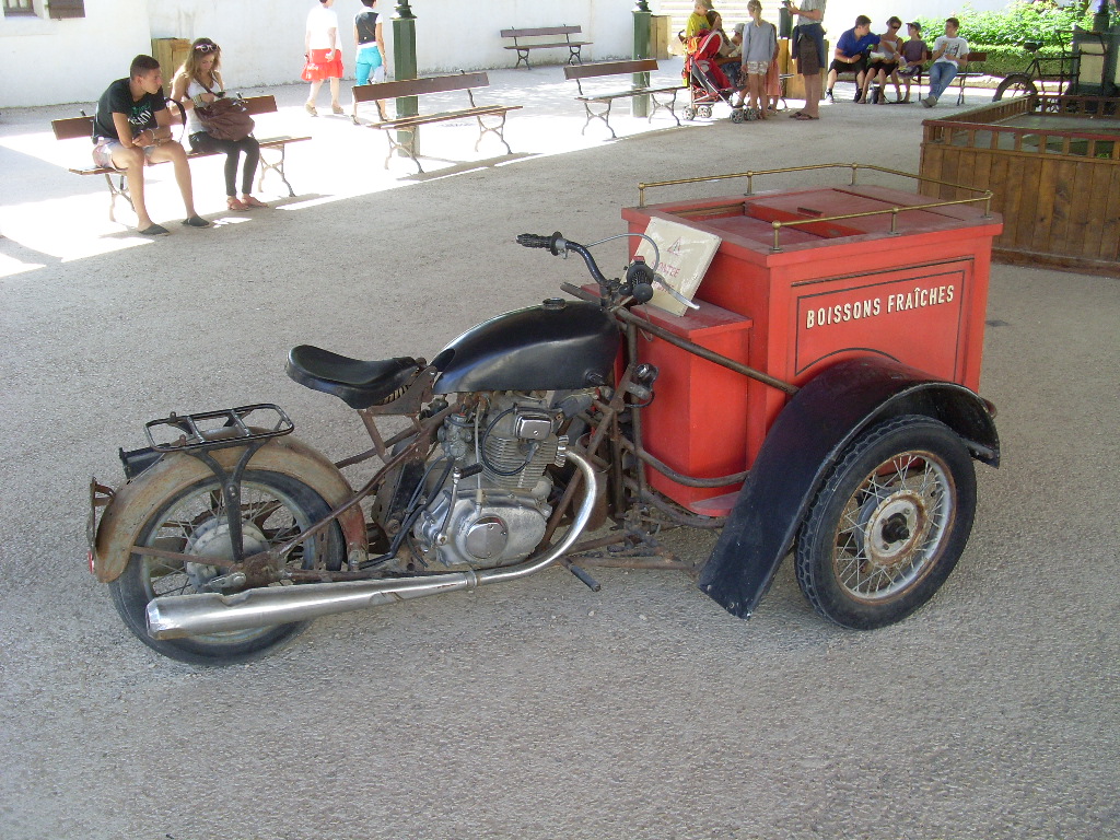 SL371033.JPG