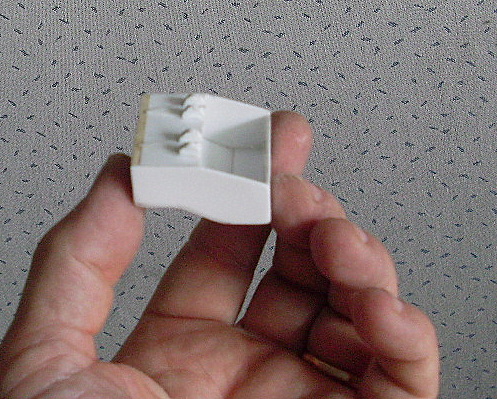 SL371163.JPG